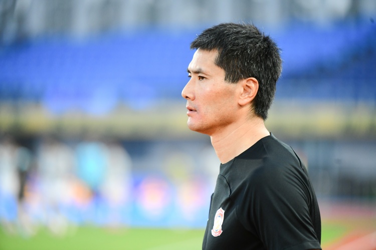 記者：中超“青島德比”今天下午上演，兩隊均將排出五外援陣容